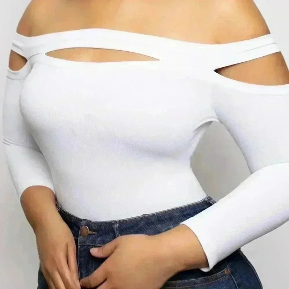 Sneak Peek Off Shoulder Top - Picture 1 of 3